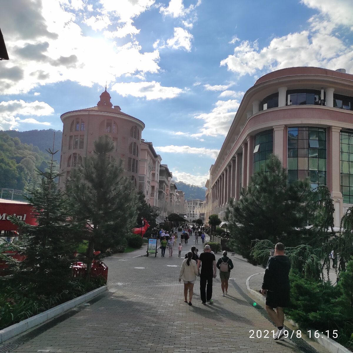 Это Красная поляна)