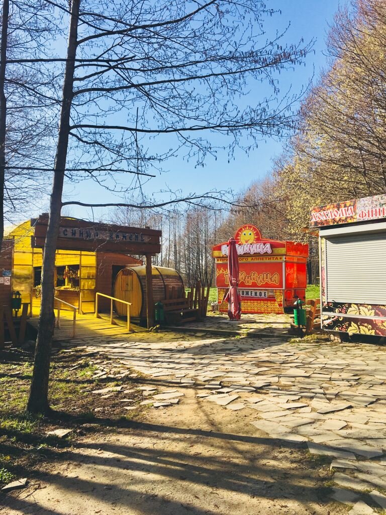 торговые палатки рядом