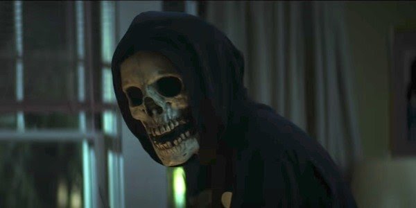 shot from "Fear Street Part One: 1994"/2021/Leigh Janiak/kinopoisk.ru