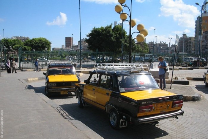 Египетская Лада привлекает внимание необычной раскраской