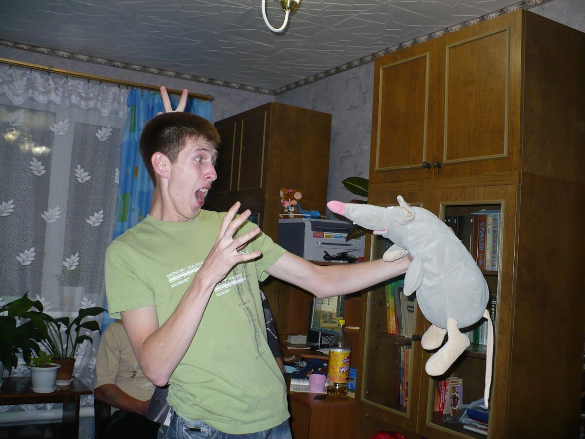 Яркое проявление страха, но при этом я полон решимости сразиться с монстром. Фото 11 летней давности