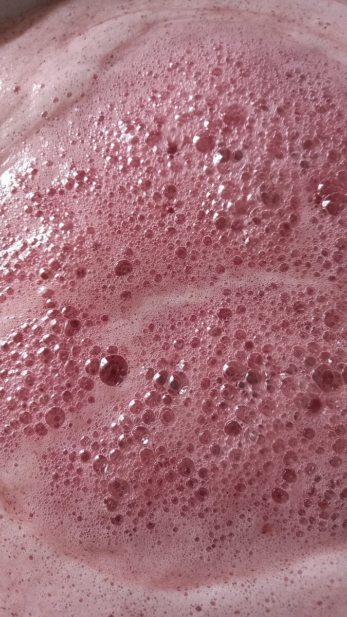 Наша "мишкина каша" чуть не сбежала, пену в две ложки собирали))