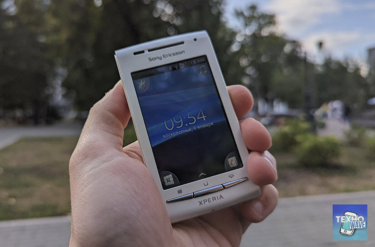 Sony Ericsson Xperia X8: когда смартфоны были интересными / РетроWave #2 |  ТЕХНОwave | Дзен