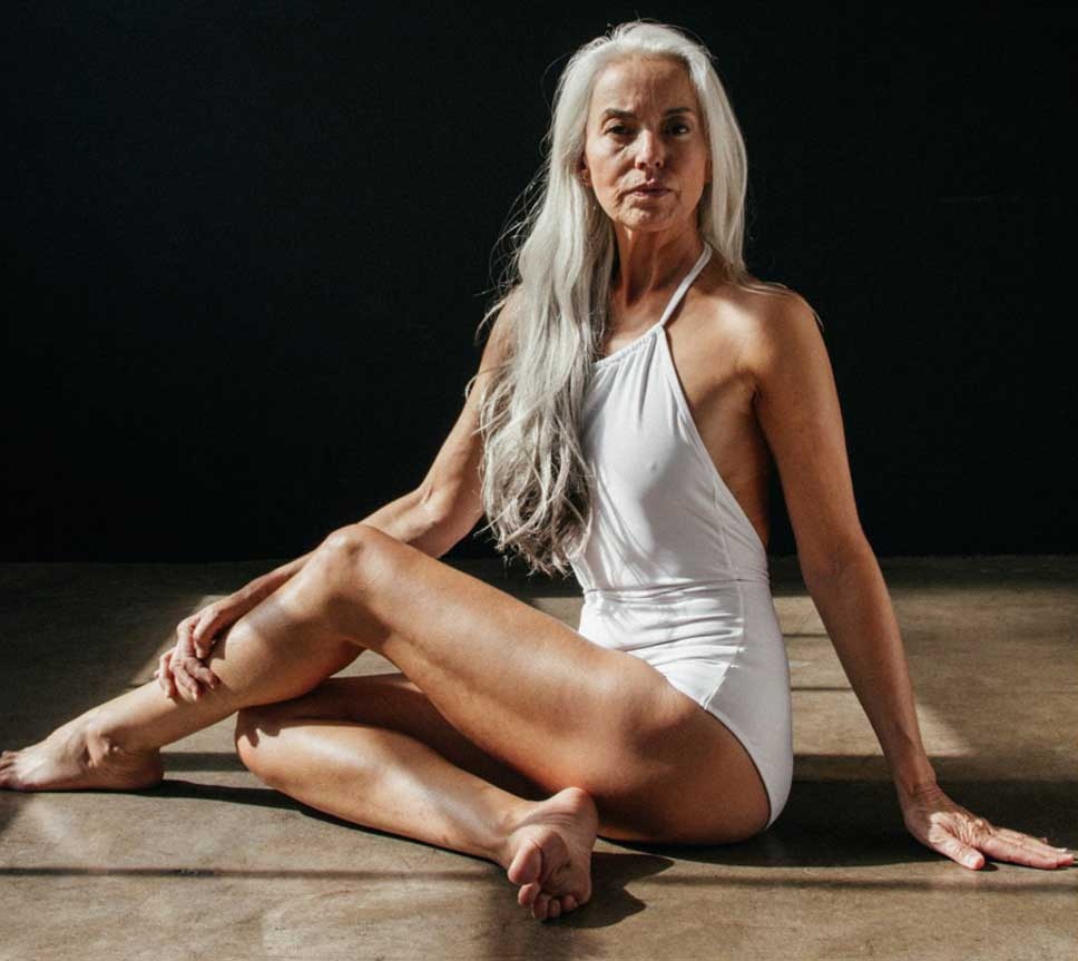 Ясмина Росси стала лицом пляжной коллекции от The Land of Women x The Dreslyn. Сотрудничает с такими брендами, как Yves Saint Laurent, Hermes, Marks & Spencer и Jil Sander