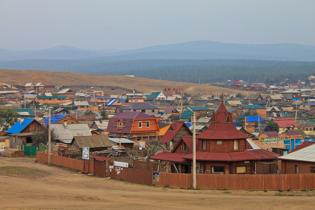 Хужир фото. Посёлок Хужир Ольхон. Остров Ольхон деревня Хужир. Поселок Хужир на острове Ольхон. Хужир Байкал.