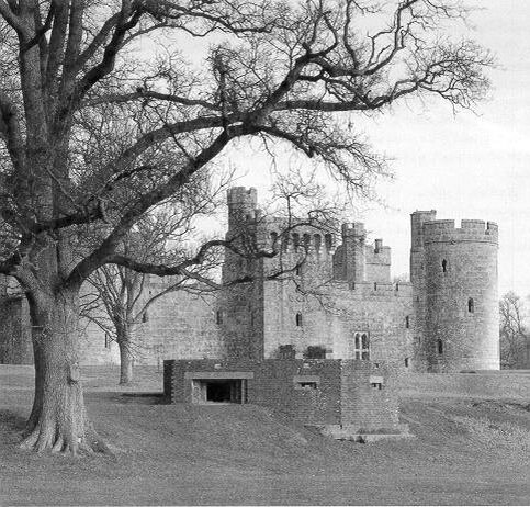 Вот так ДОТ выглядел в 90-е годы. Фото из базы данных по Британской фортификации