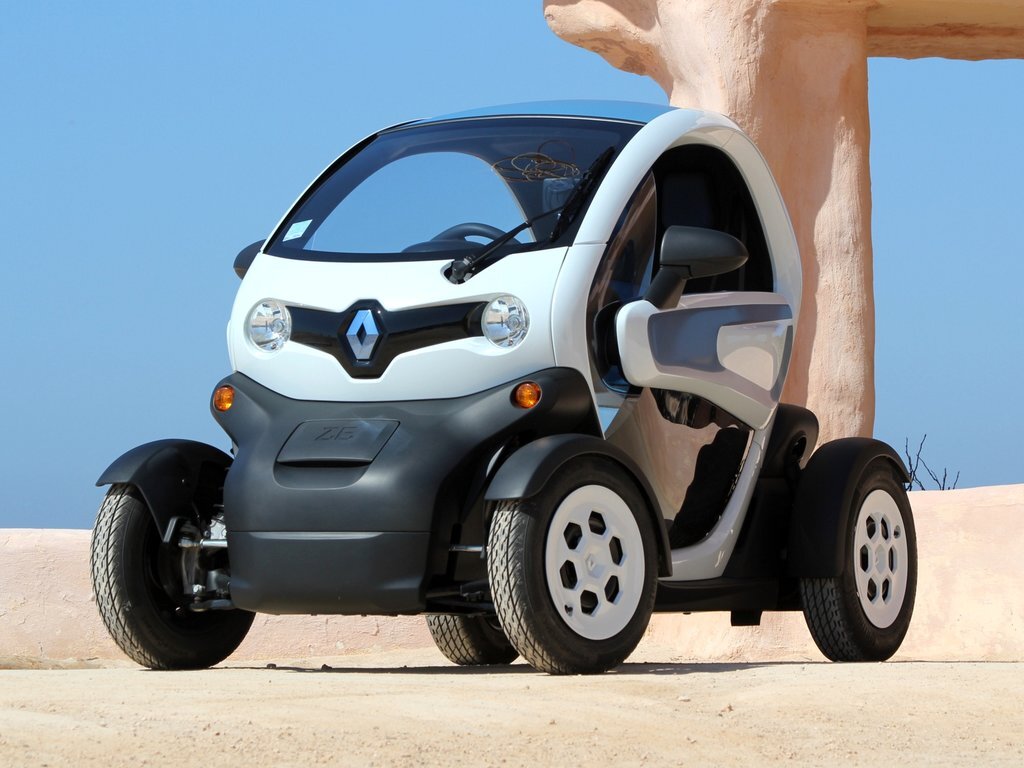 Сложно назвать Renault Twizy полноценным автомобилем.