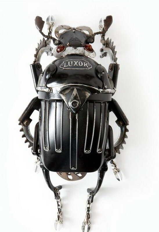 Французский дизайнер Эдуард Мартине (Edouard Martinet) создает удивительной красоты арт-скульптуры насекомых, животных, птиц, земноводных - из обычных металлических отходов.-2