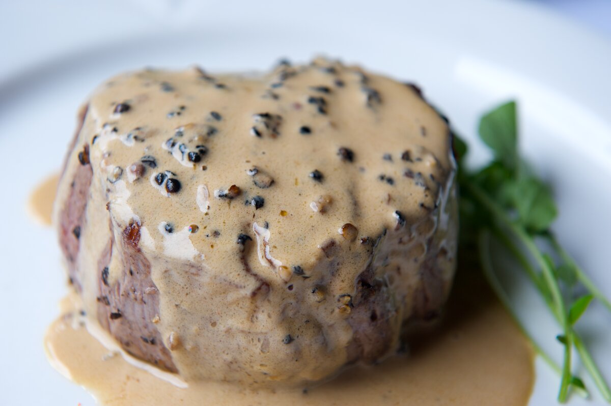 Перцовый стейк. Steak au Poivre - Классический французский рецепт. | Кухня  Мира | Дзен