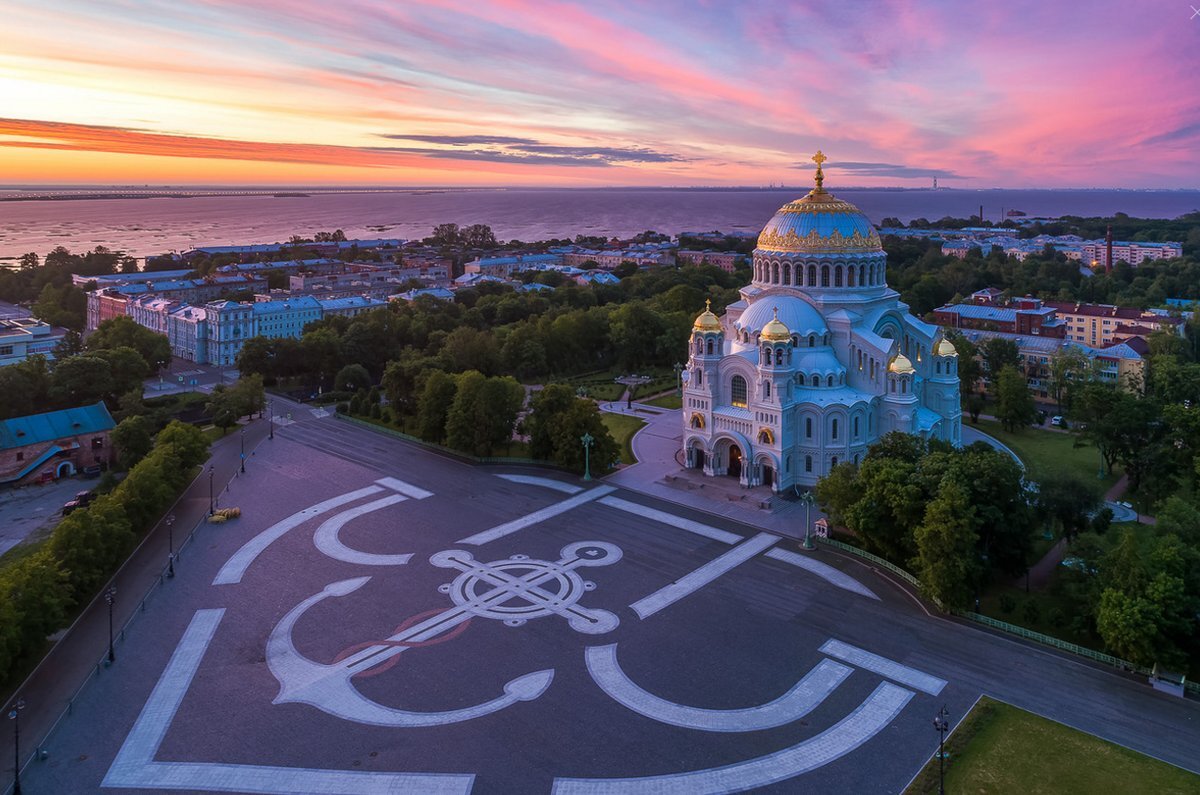 Морской Никольский собор и Якорная площадь