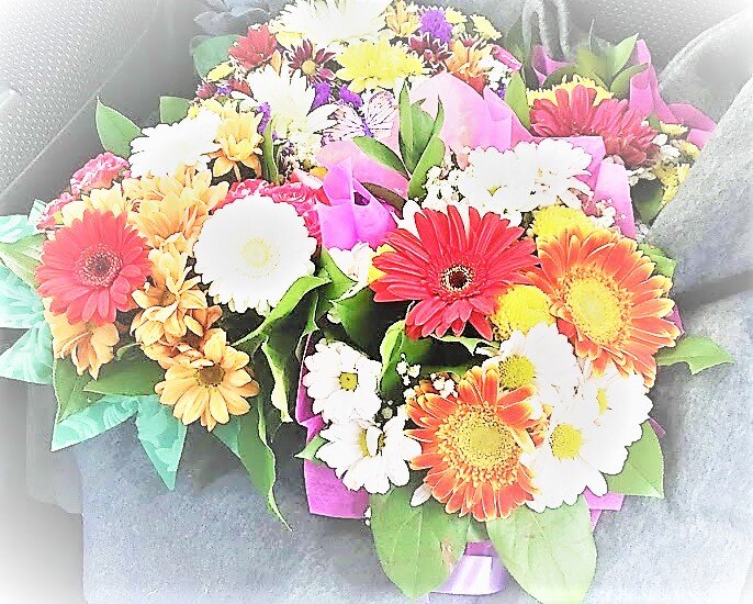 Букетики для нашей прекрасной комиссии