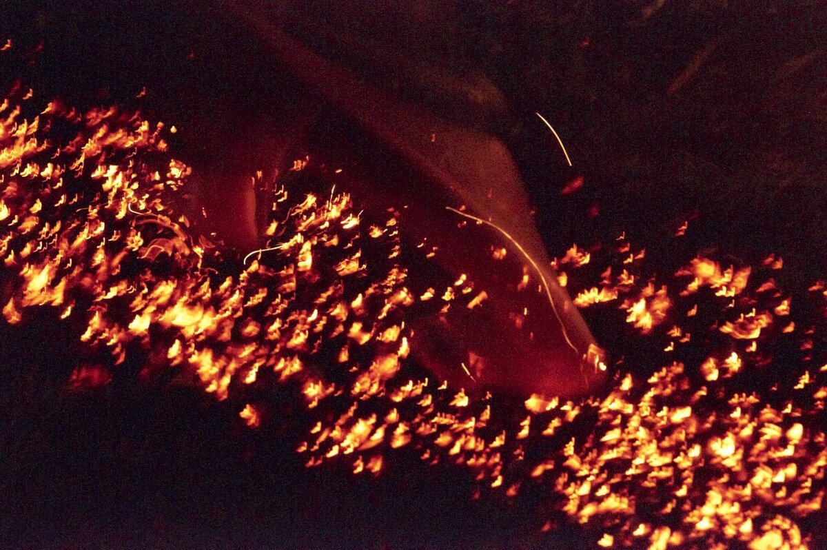 Попала я на хождение абсолютно случайно,точнее, совсем не хотела идти и всячески придумывала оправдания лишь бы остаться дома.
Но моя подруга настолько сильно хотела туда попасть,что попросту у меня не оставалось никаких вариантов как смириться и поехать вместе с ней.
Но тогда я еще не знала,что это окажется одной из самых лучших  практик в моей жизни.
