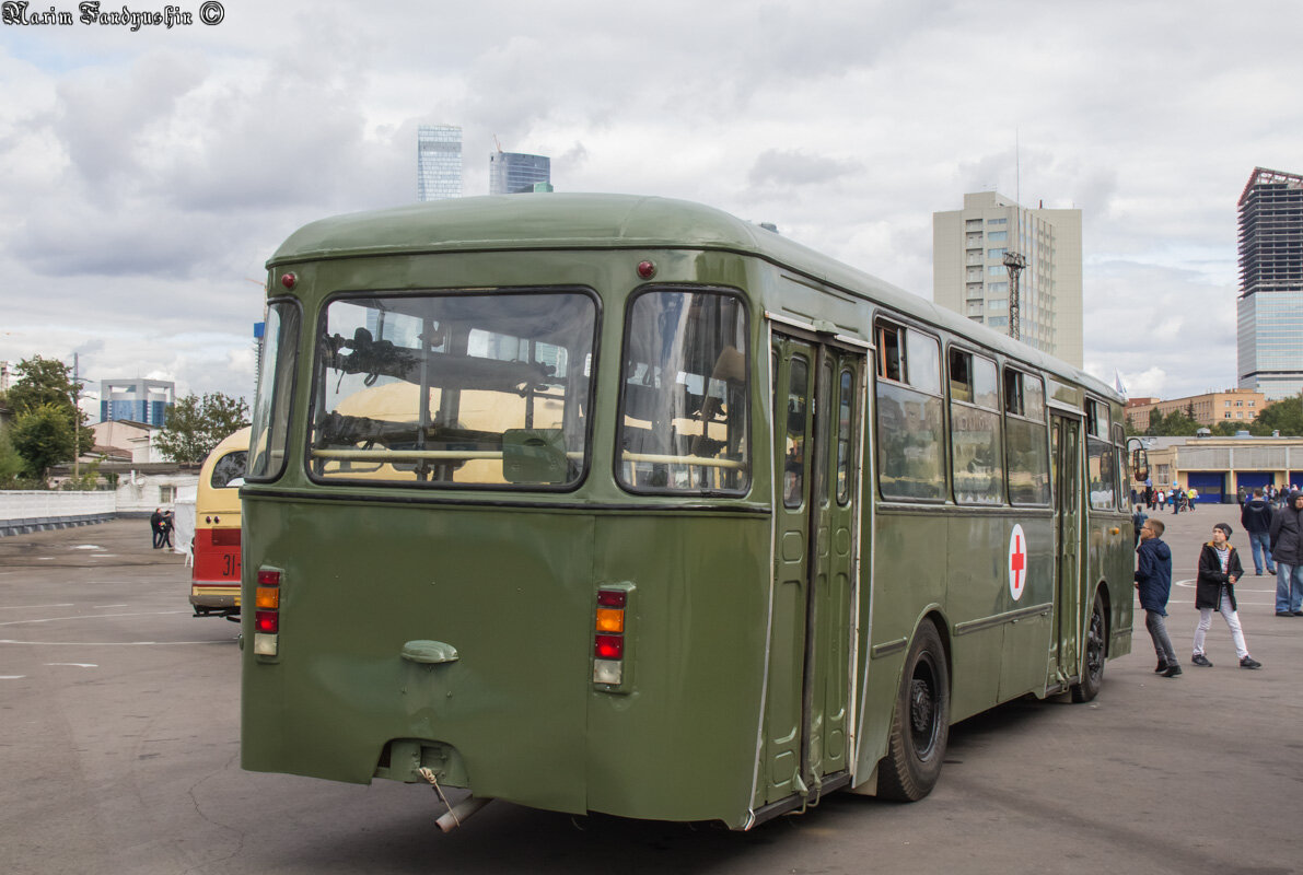 Е 80 автобус. Автобус 128 128. ЛАЗ им п.а Воронина.