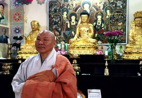  Настоятель храма монах Сыним (Ян Ги Хун). Фото "Ферганы"