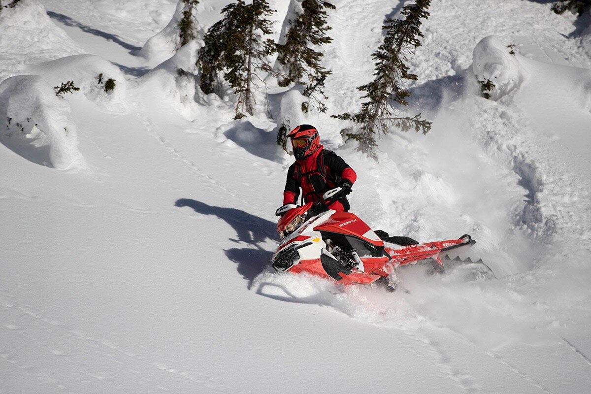 Ski-Doo Summit Expert 2020