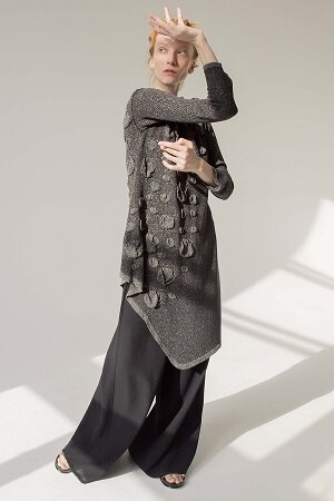 https://leselshop.ru/bryuki/bryuki_shirokie_krep_1/