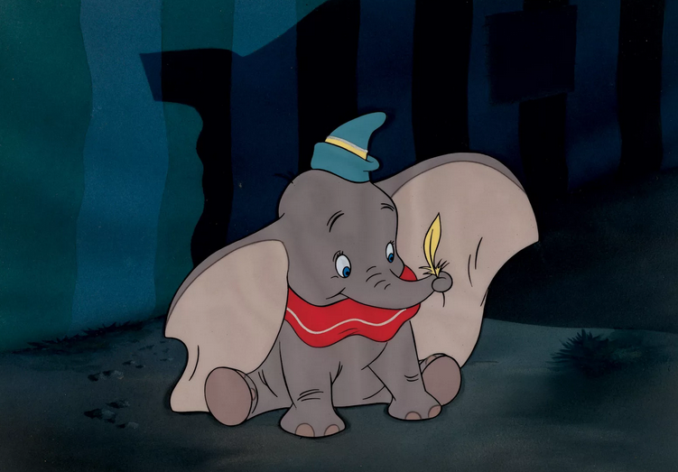 Кадр из мультфильма "Дамбо"