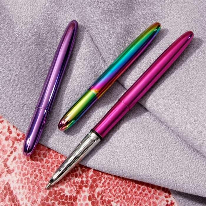 Present pen. Космические ручки. Ручка Space. Космическая шариковая ручка. Американская Космическая ручка.
