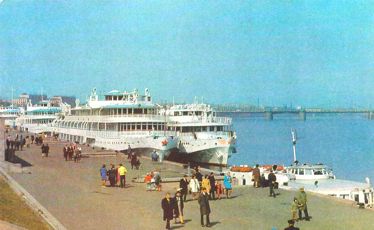Ленинградский речной вокзал  (фото отсюда: photopeterburga.blogspot.com)