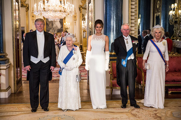 И вот опять: неуважение Дональда Трампа к Елизавете II в Букингемском дворце