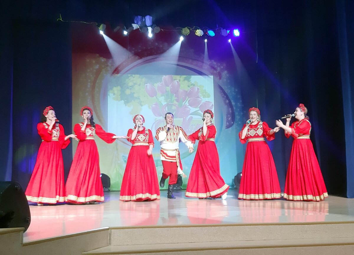 Народный вокальный ансамбль "ВЕРА" им. Ю.Новикова, город Самара.