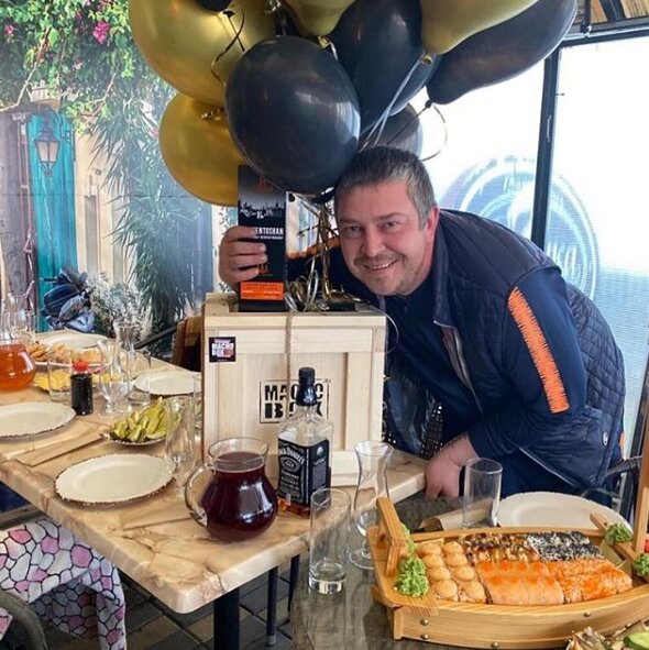 Оригинальный подарок мужчине на юбилей от MACHO BOX