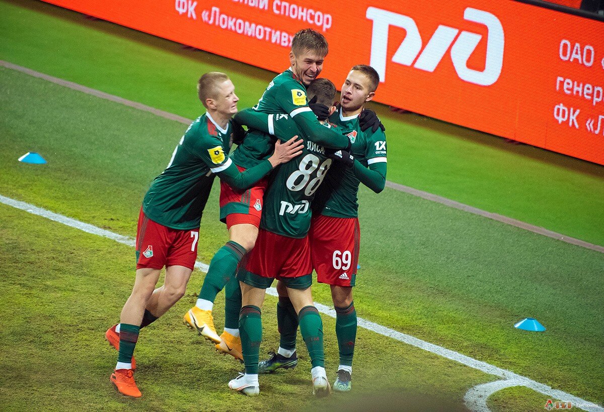 Футболисты ФК «Локомотив». Фото из открытых источников.