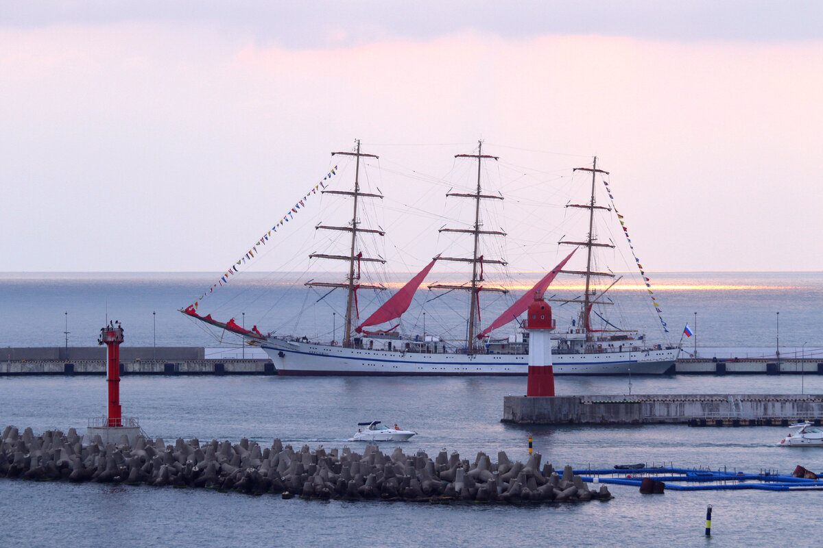 "Херсонес" с зума. Листайте вправо