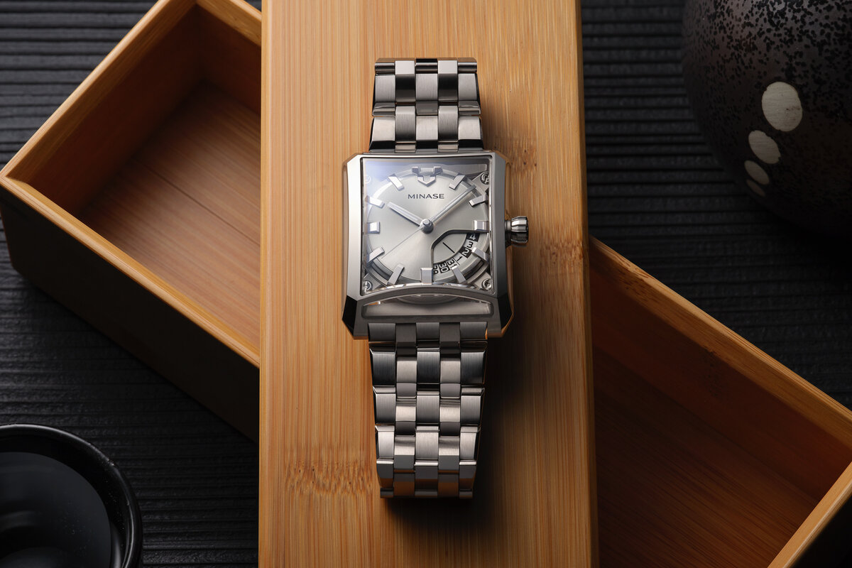 Источник: https://monochrome-watches.com/