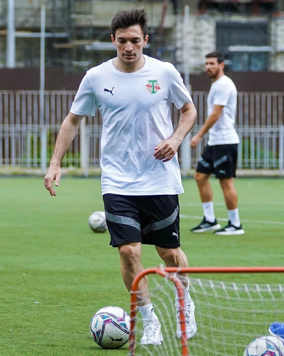 Давид Караев