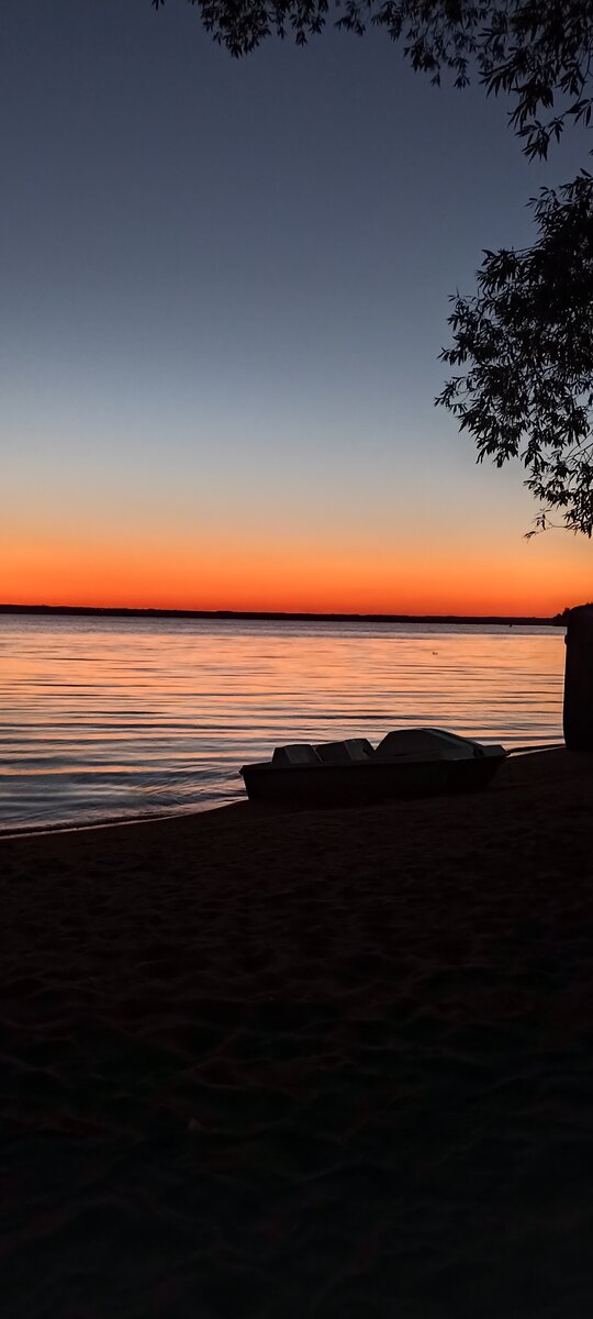 Личное фото. Фото были сделаны в разные часы. 