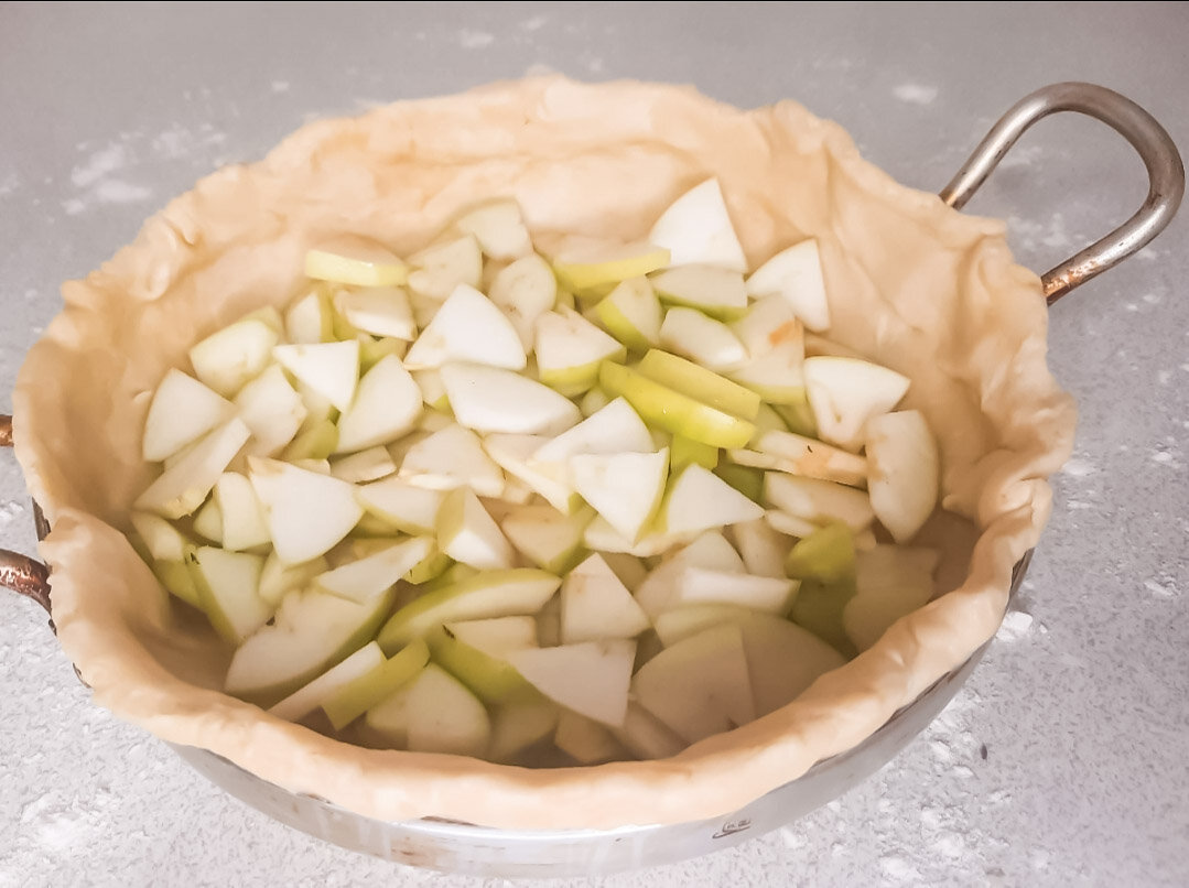 Овсяная шарлотка с яблоками