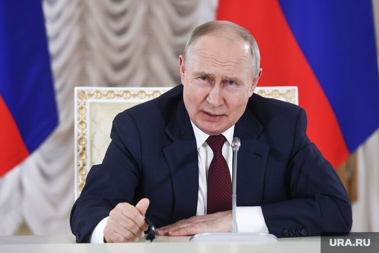    Президент РФ Владимир Путин принял решение, которое повлияет на доходы россиян