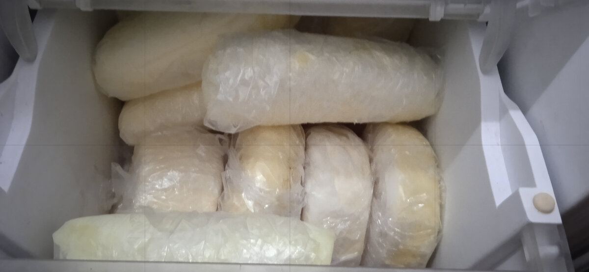 в каждом "кабанчике" 350-400 г масла