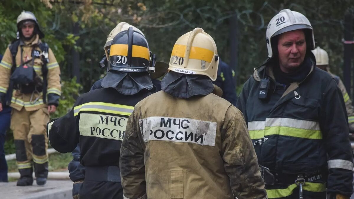     В Светлоярском районе Волгоградской области пожарные 2 часа тушили горящие строения в фермерском хозяйстве, никто не пострадал, сообщает региональный главк МЧС.