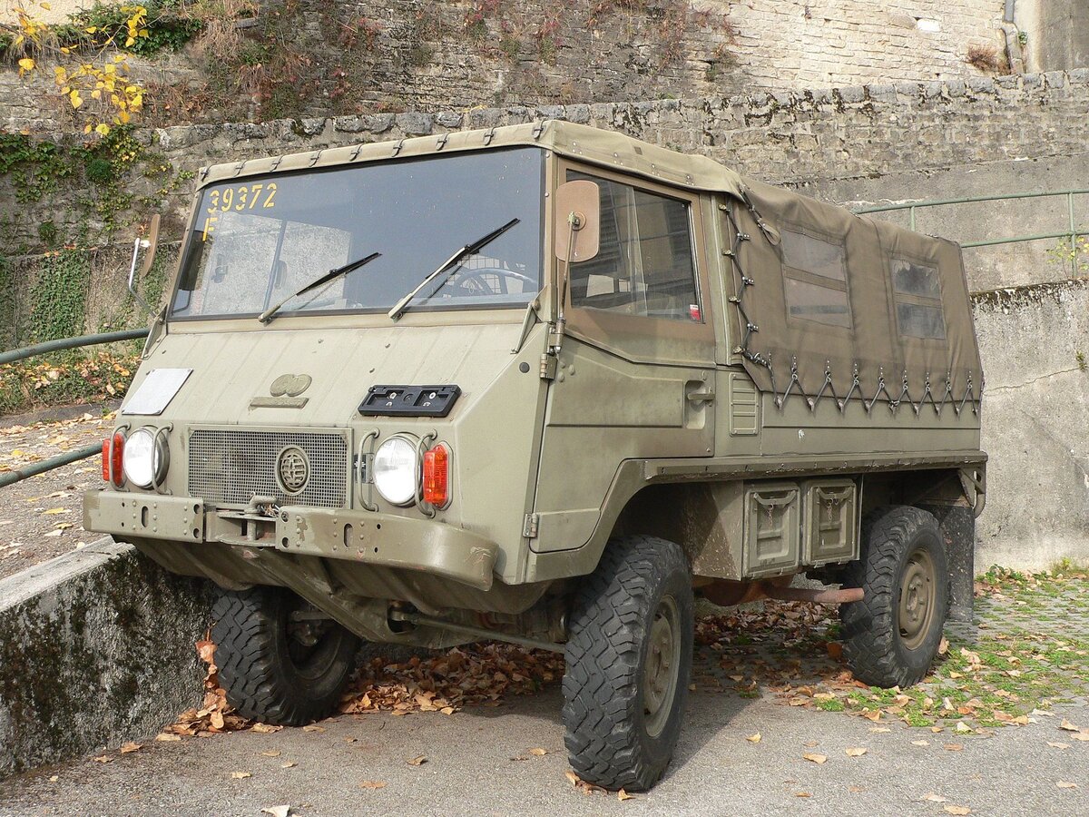 Pinzgauer 710 4x4