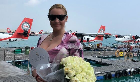 Анастасия Волочкова на Мальдивах 
