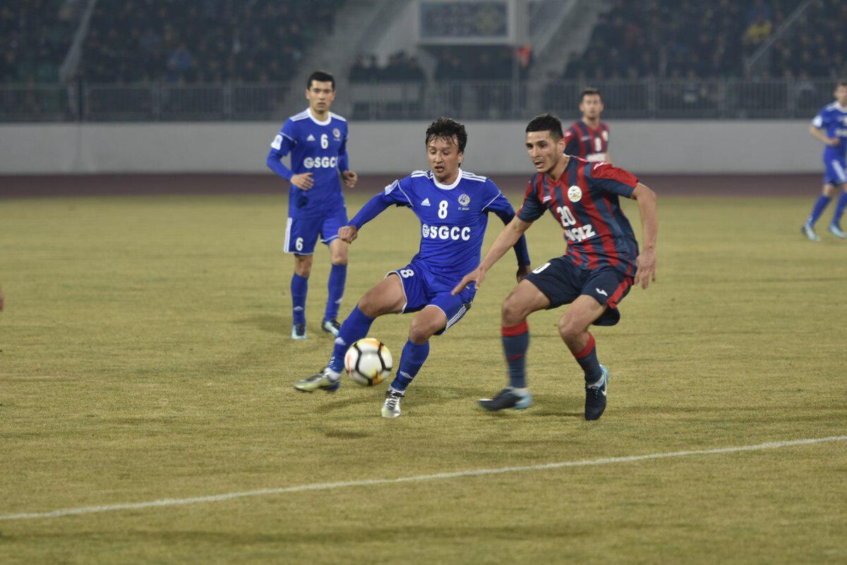 «Нефтчи» — «Насаф» ўйинидан лавҳа (pfl.uz дан олинди)