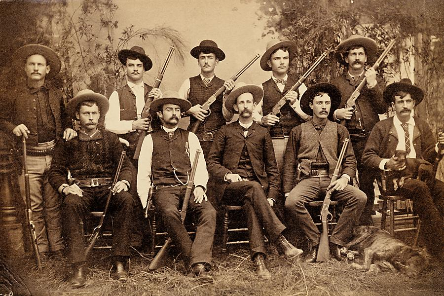Век дикого запада. Техасские рейнджеры дикий Запад. Техасские рейнджеры 19 век. 1899 Год Америка дикий Запад. Рейнджеры США 19 век.
