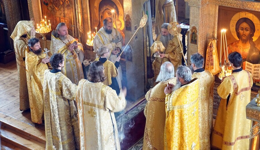 Хиротония о. Романа. Херувимская песнь