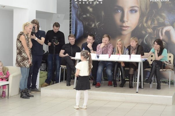 Вы или учитель вашего ребёнка должны заметить, что у него имеется необычный талант, способности или потенциал.