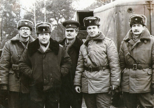 Офицеры и прапорщик 67МСП