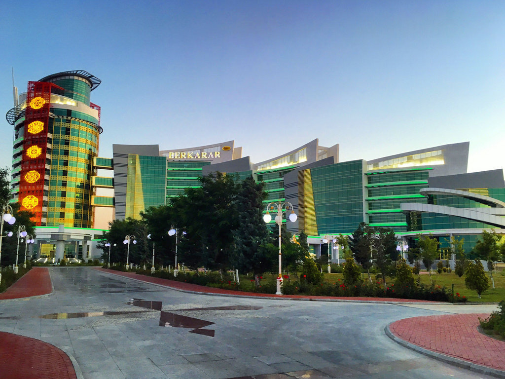 Отель "Беркарар"