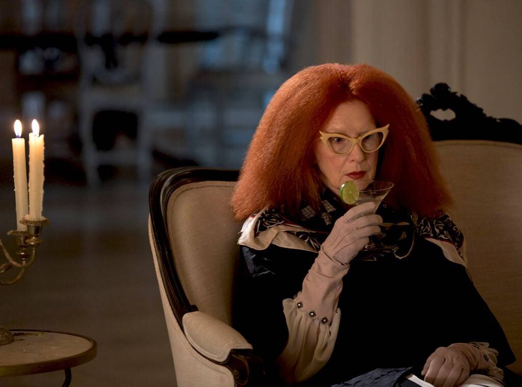 Фрэнсис Конрой  в роли ведьмы Миртл Сноу, 4 сезон "Американской истории ужаса"