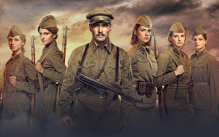 Герои сериала 2015 года.