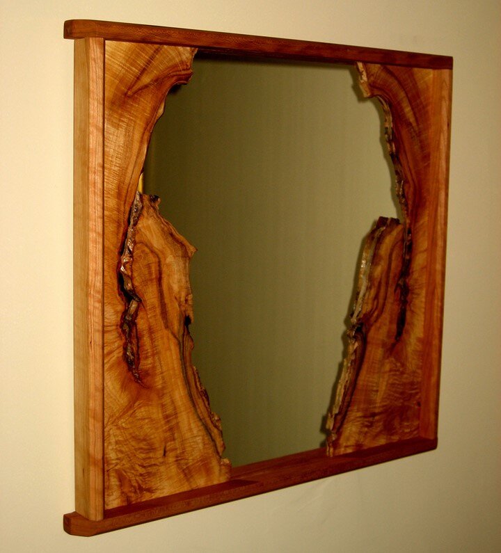 Фигурная рамка для зеркала из дерева своими руками.