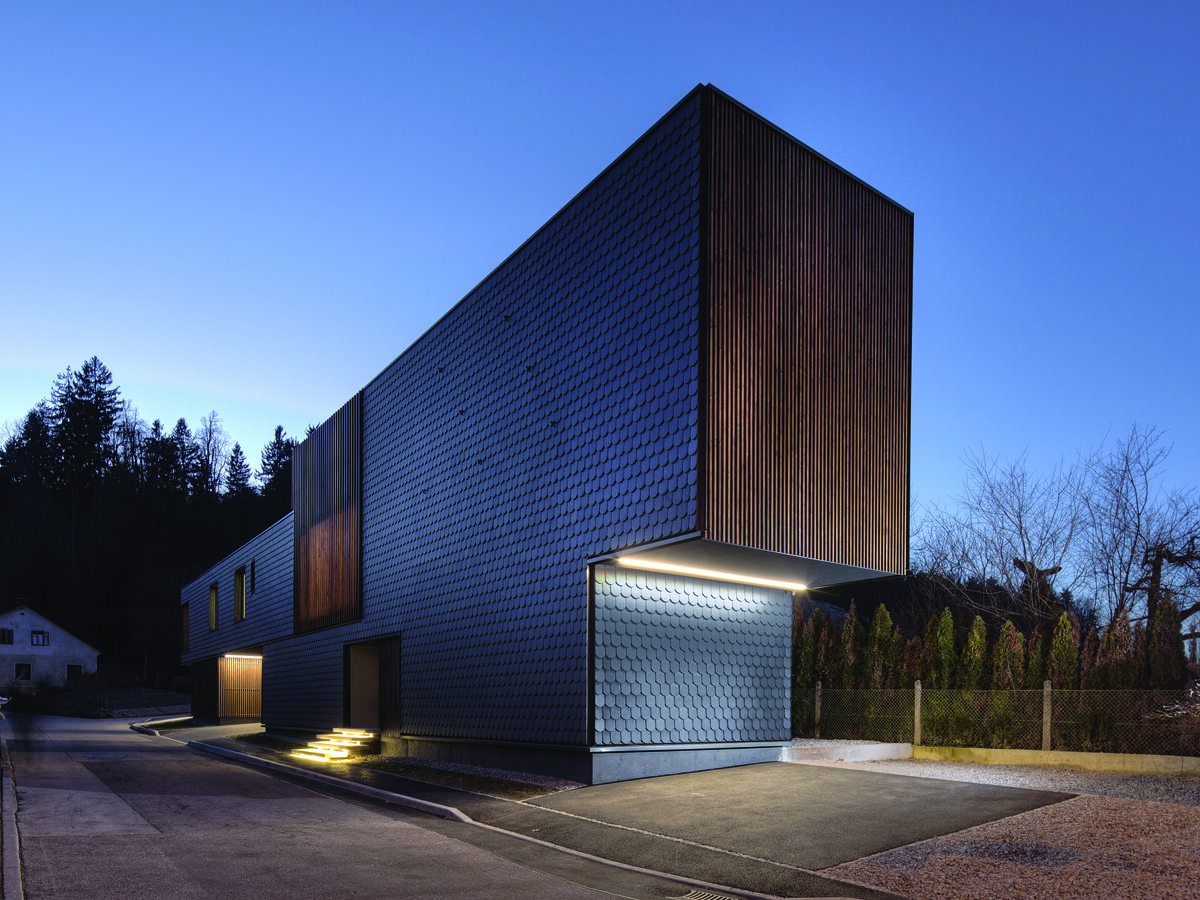 Дом CELOVSKA 01, Любляна, Словения.  Архитектор Gregorc/vrhovec achitekti