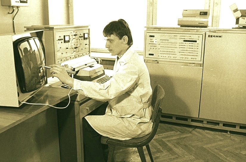 Интернет и СМИ