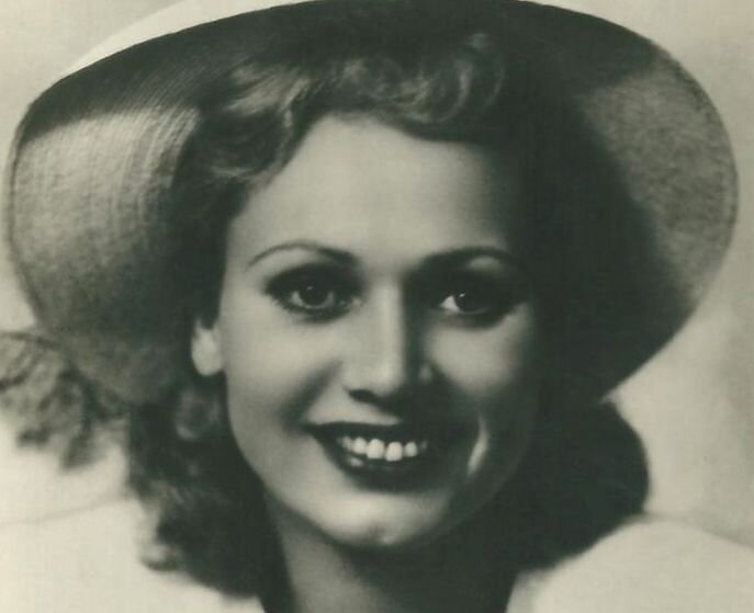 Лидия Смирнова (1915-2007)