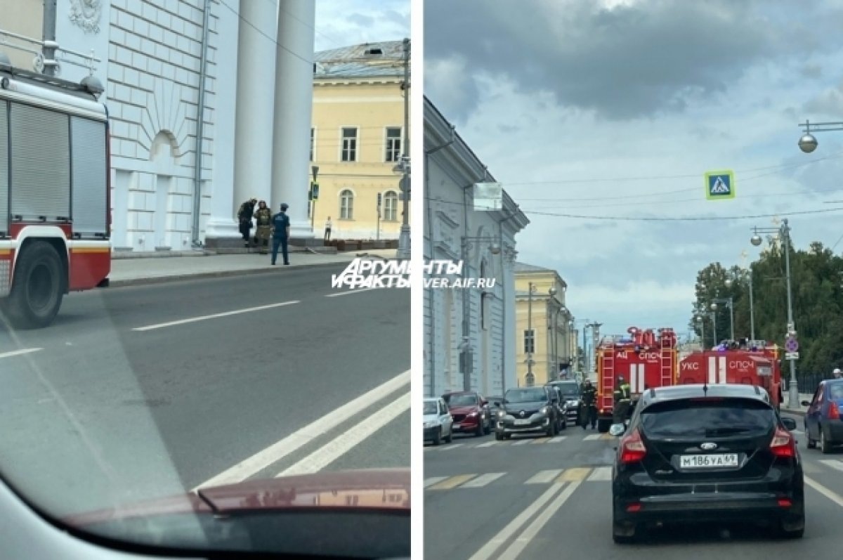    В центре Твери проходят пожарно-тактические учения, движение затруднено